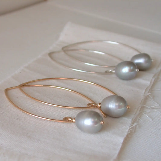 open marquise curving shape earrings - grey pearl