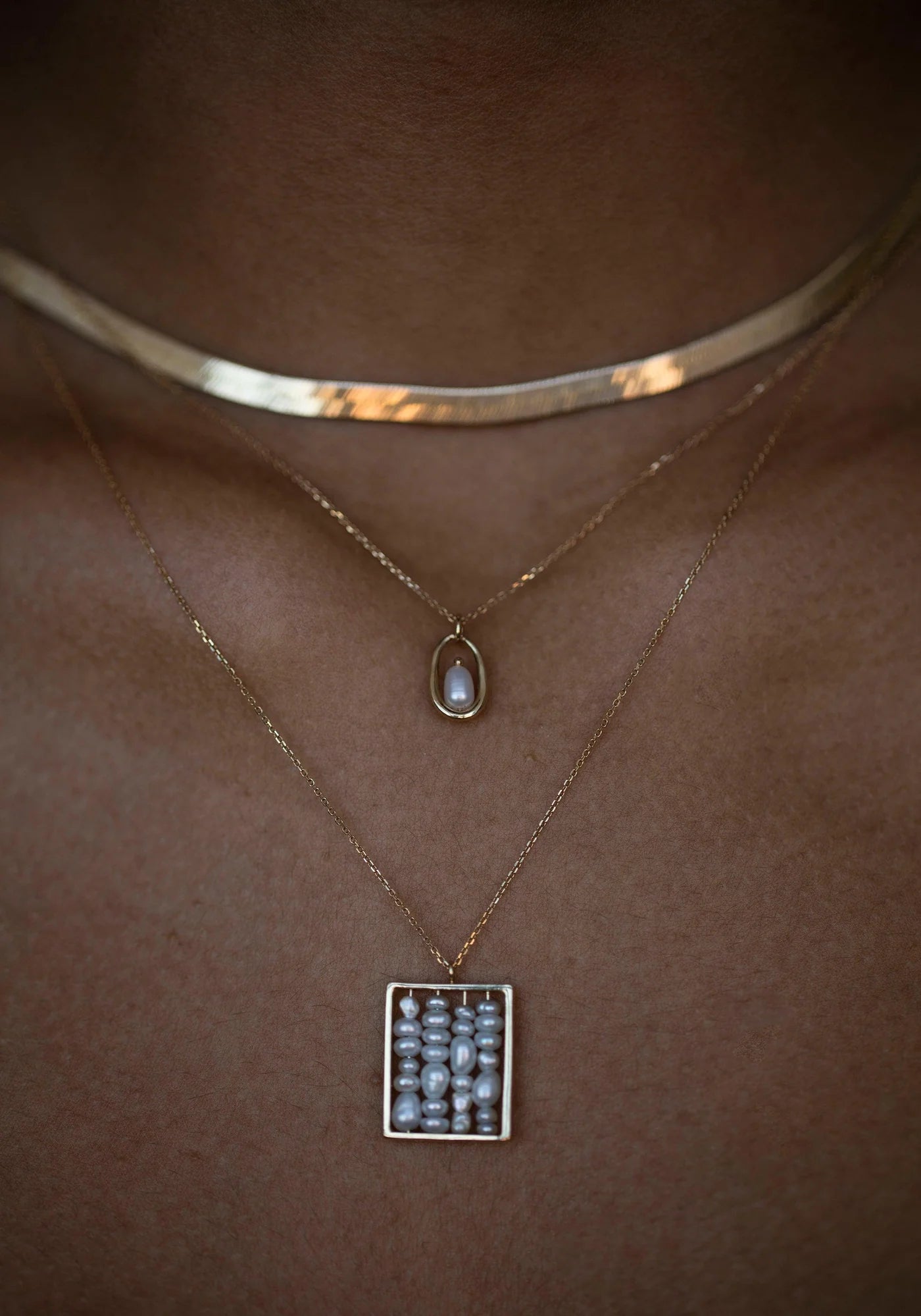 wwake / pearl droplet hoop necklace