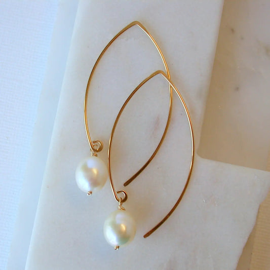 open marquise curving shape earrings - large pearl