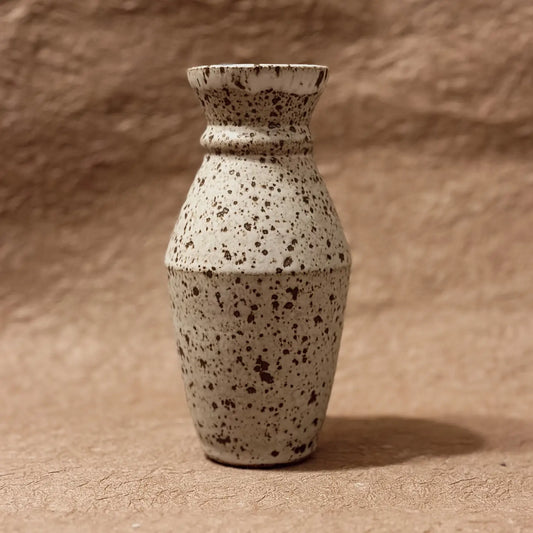 olivia snow / cornwall stone vase - no.3