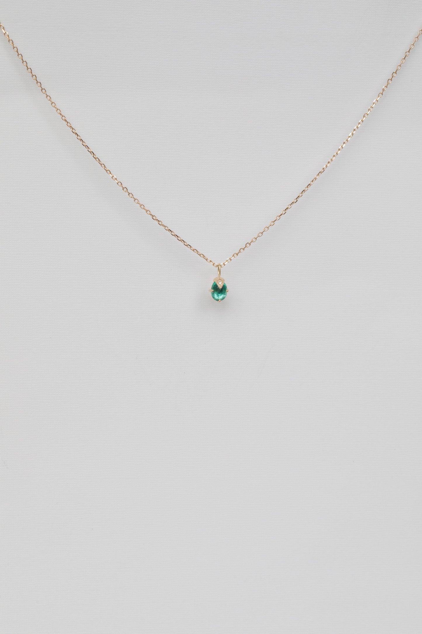 emerald & diamond claw necklace