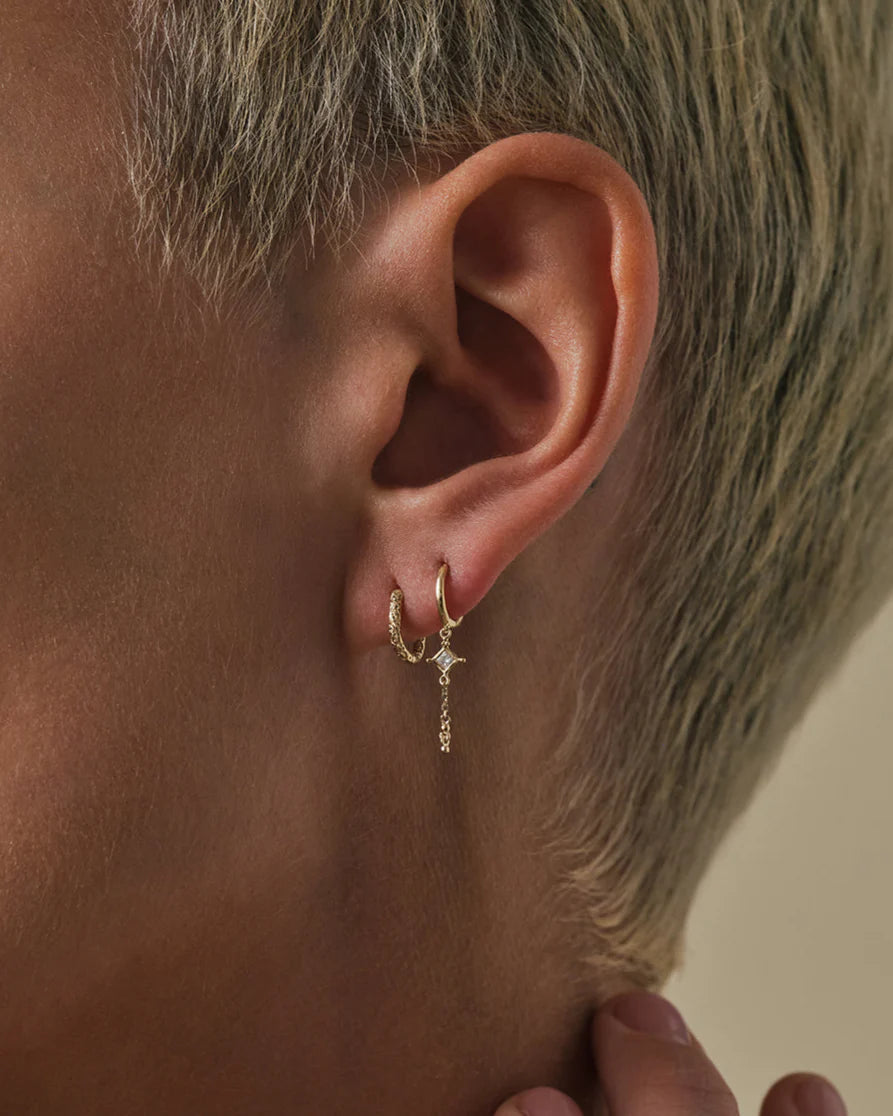 métier / dala diamond lucky lumen clicker hoop earring - single