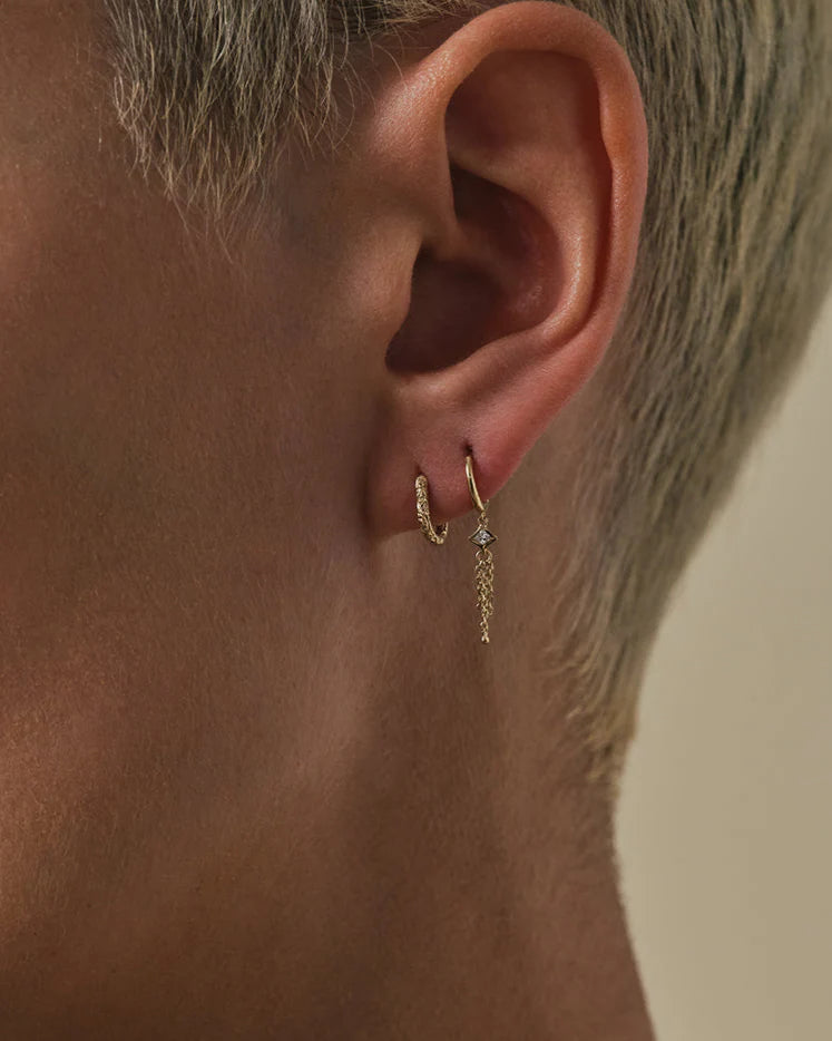 métier / dala diamond lucky lumen clicker hoop earring - single