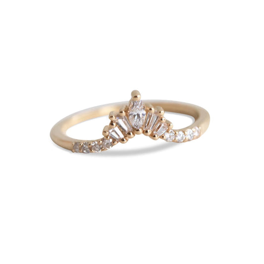 aurora emerald-cut crown ring - grown diamond