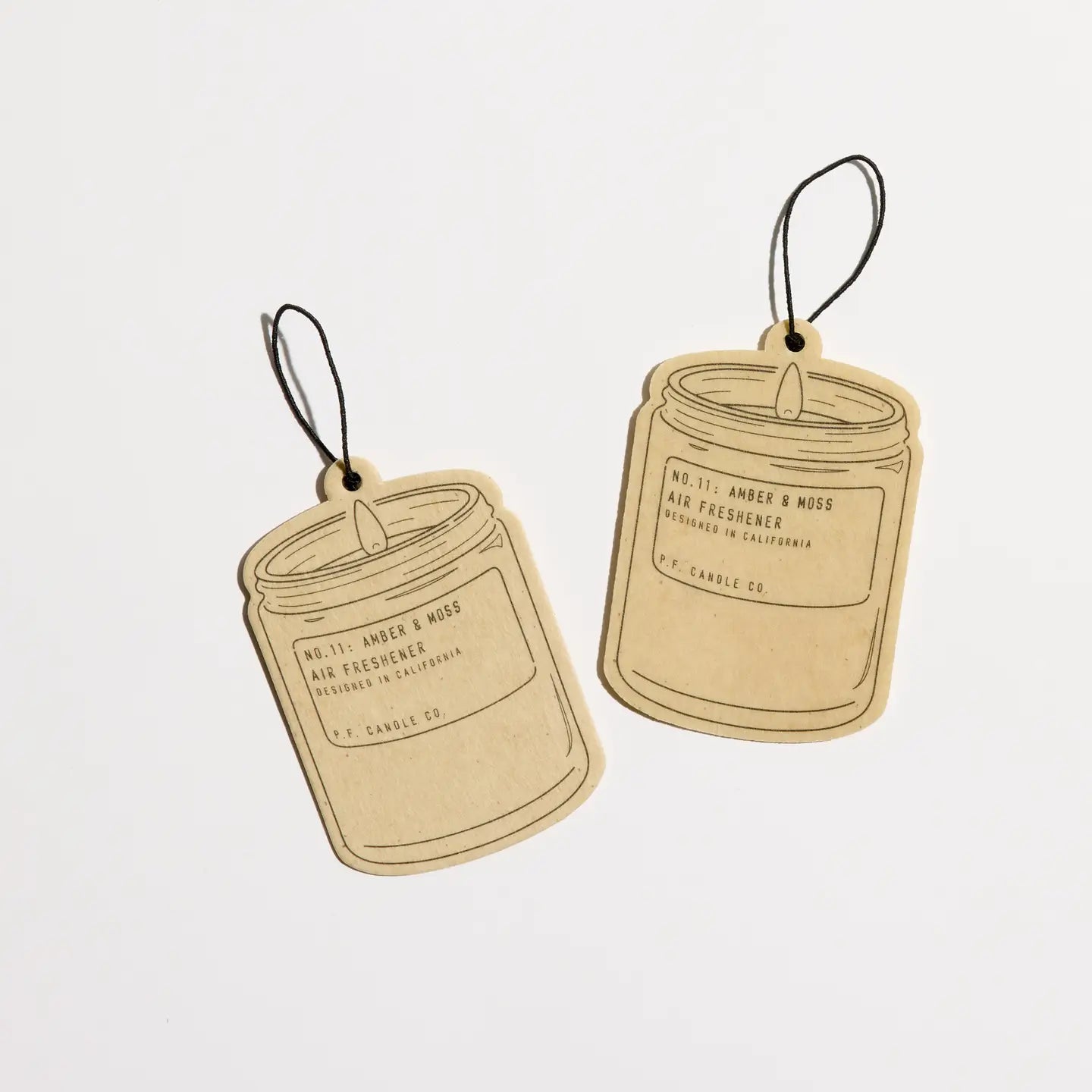 p.f. candle co. / air freshener - amber & moss