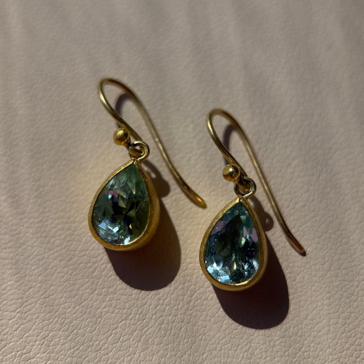 faceted aquamarine teardrop dangle earrings
