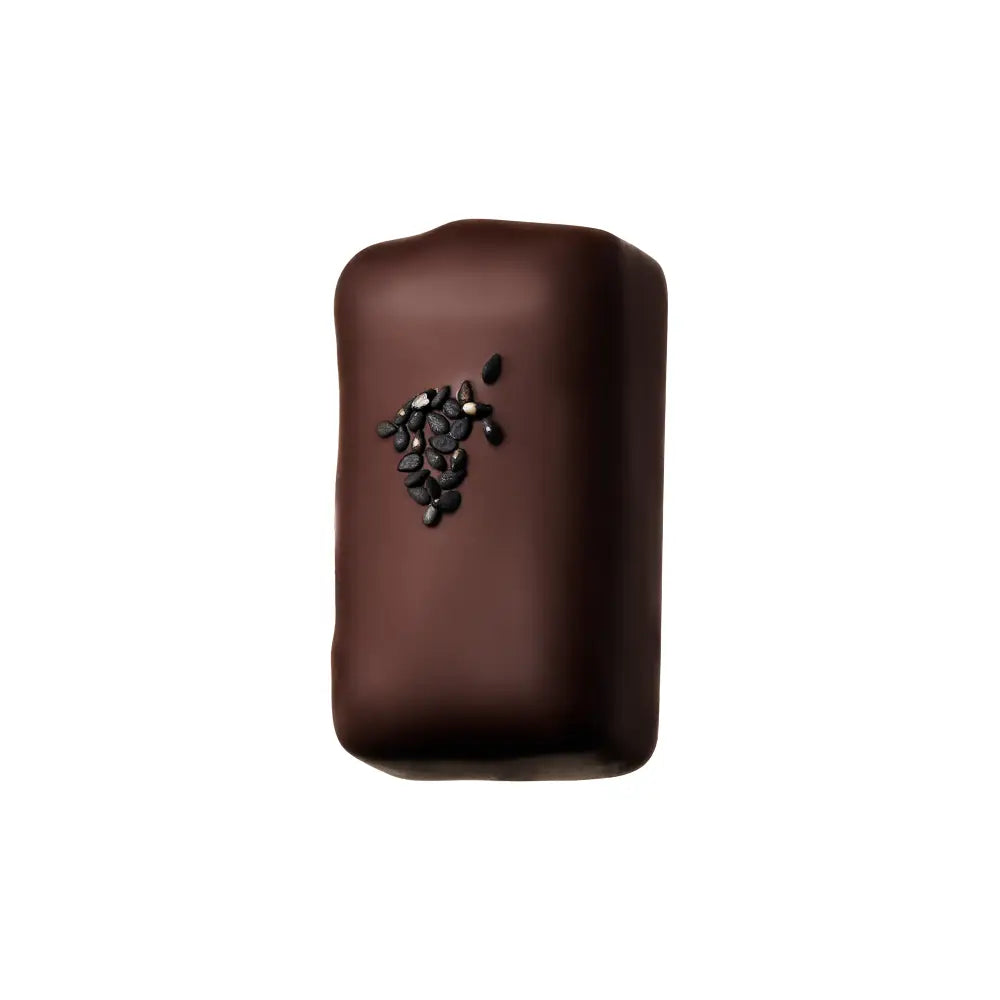 loco love chocolate / black sesame & date