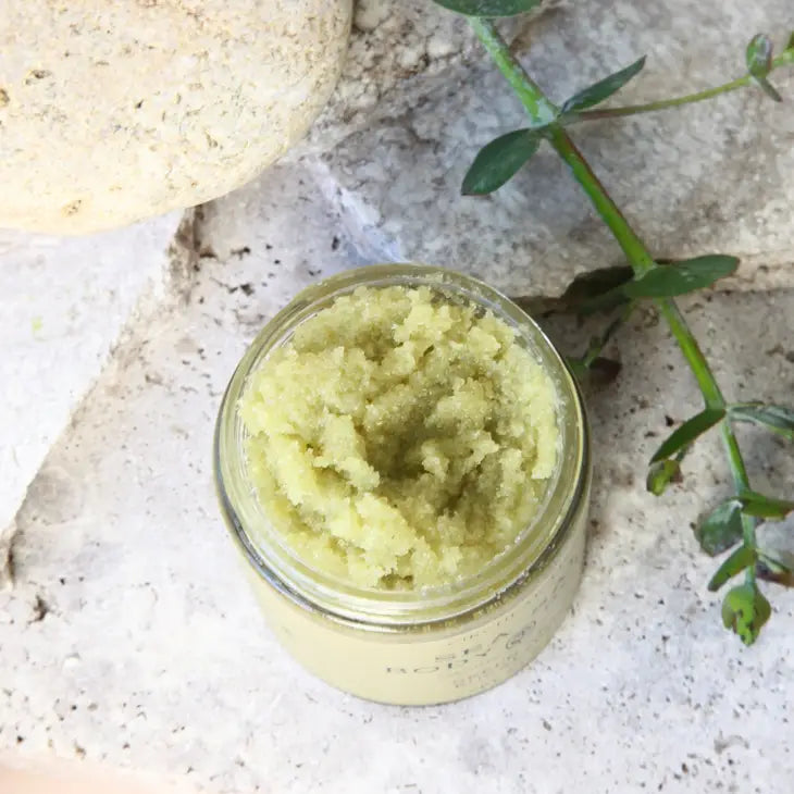 circular living / sea salt body scrub - green tea & eucalyptus