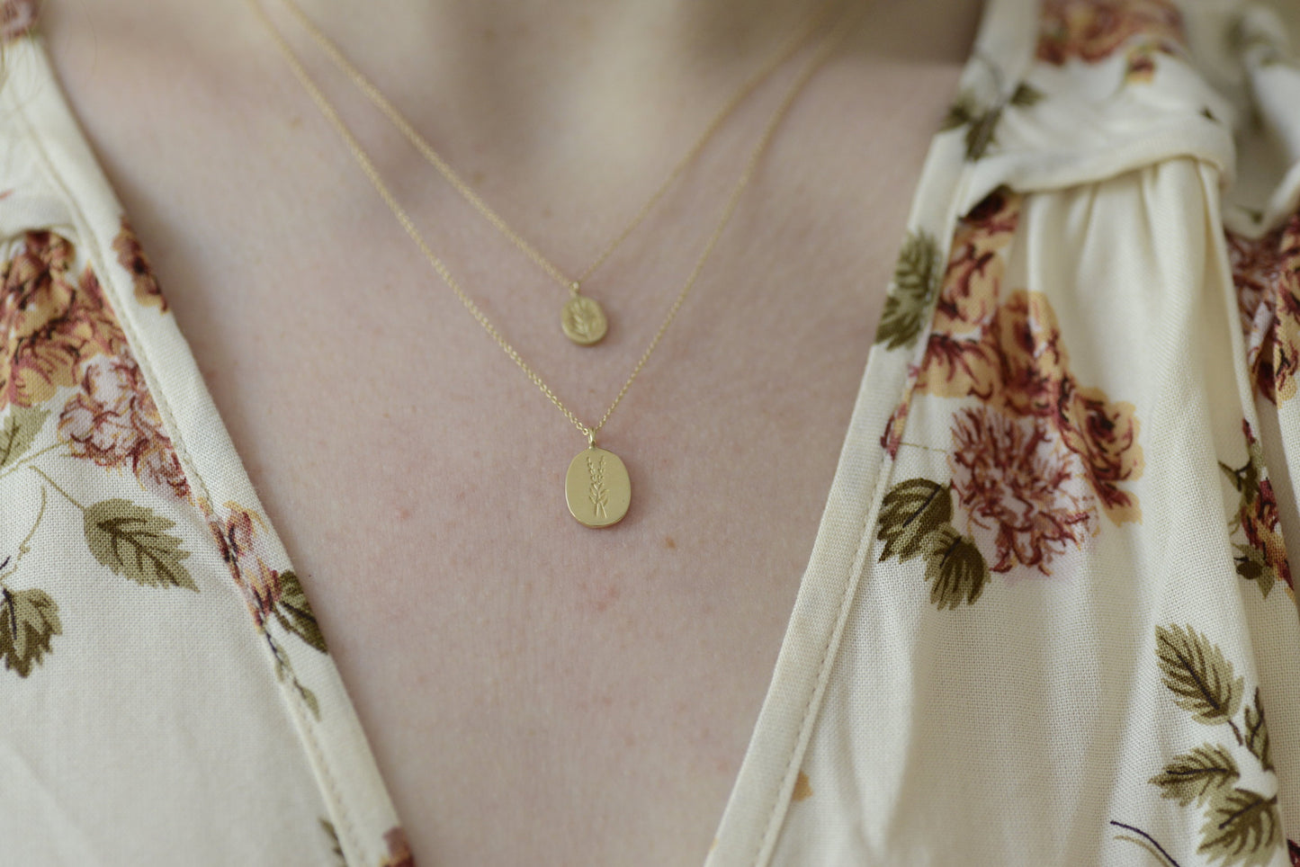 gold pendant necklace - lavender
