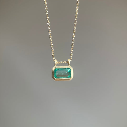 east west colombian emerald pendant necklace