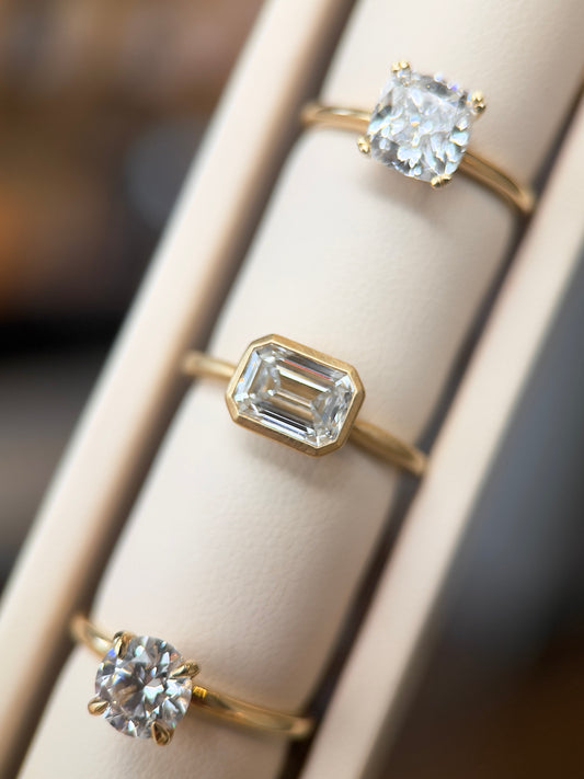 elara ring - emerald - grown diamond