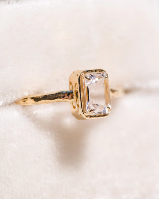 petit versailles ring - morganite