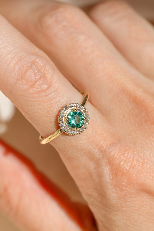 the odette ring - zambian emerald