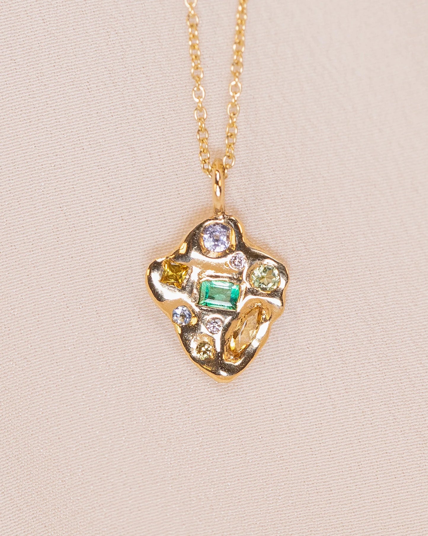 vert vitrail pendant necklace