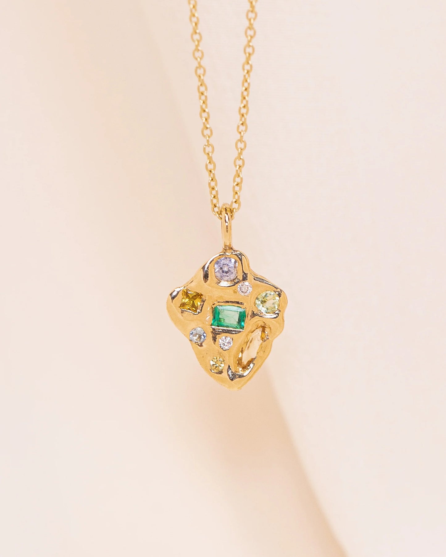 vert vitrail pendant necklace