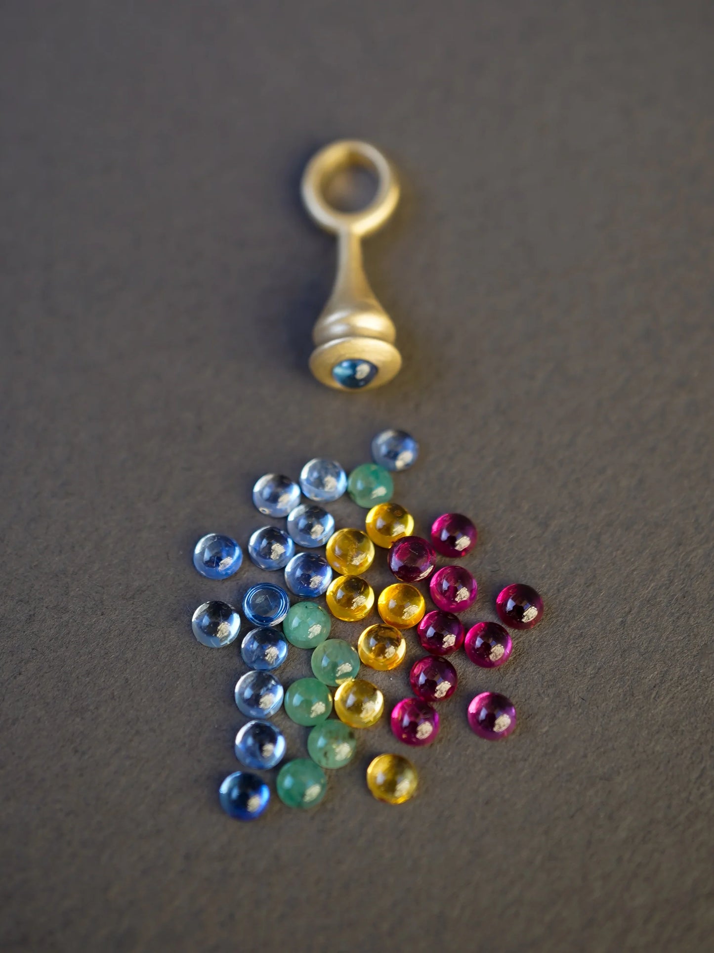 mini pendulum charm no.1 - blue sapphire