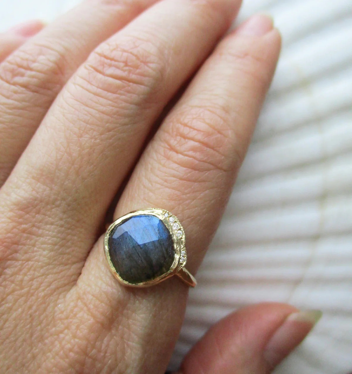middle cove ring - labradorite