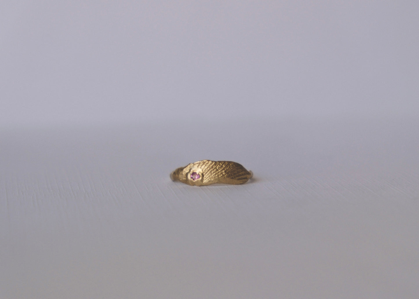 ocean ring - pink sapphire