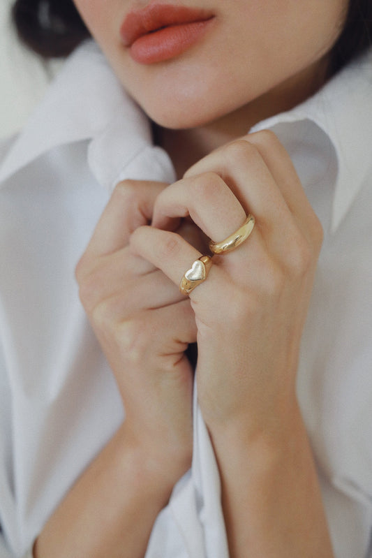 heart signet ring