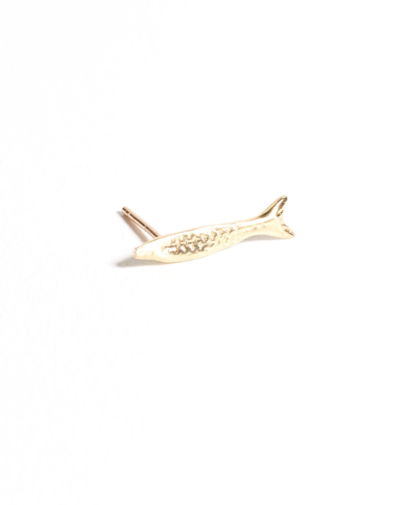 piscine stud earrings