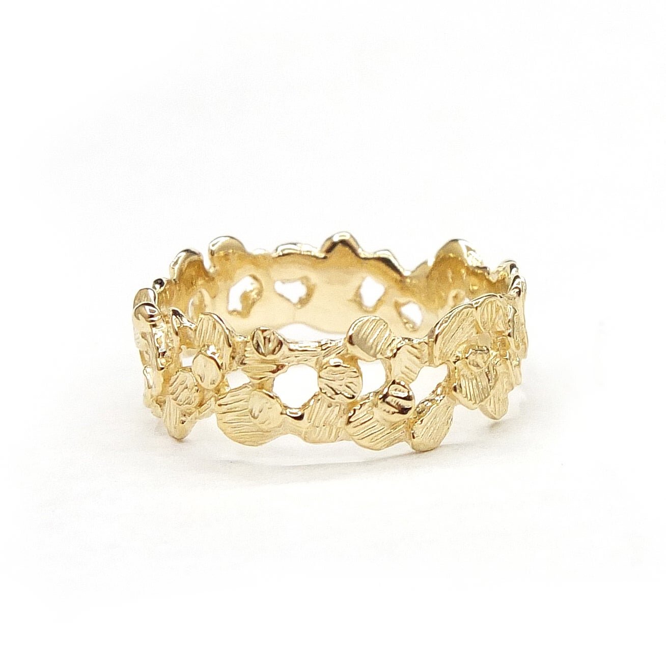 wide petal band
