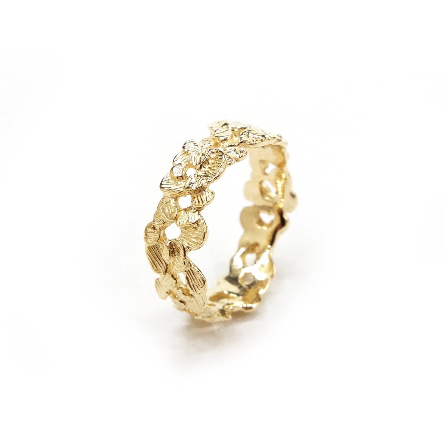 wide petal band