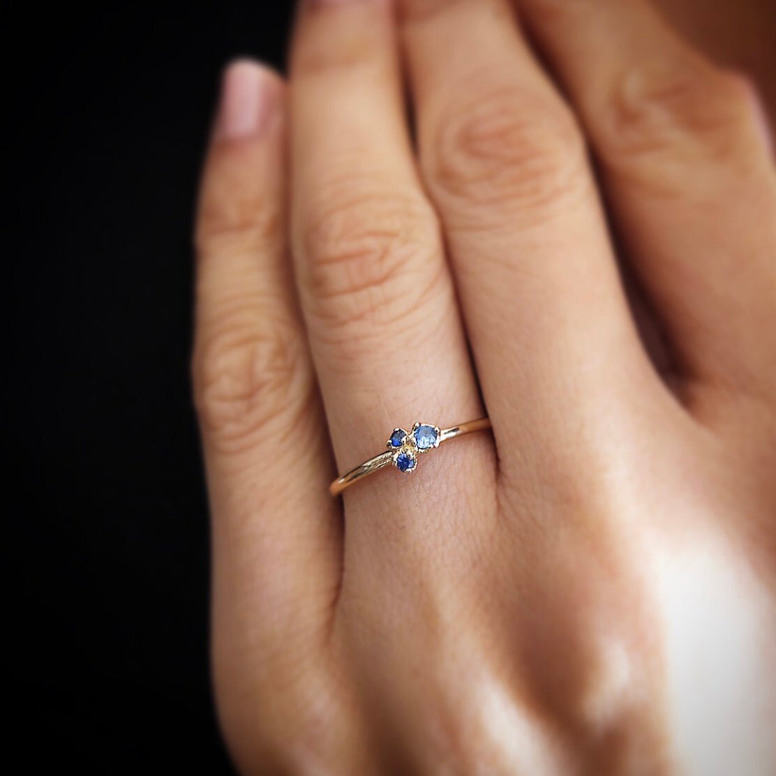three buds ring - sapphire
