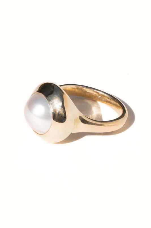 pearl signet ring