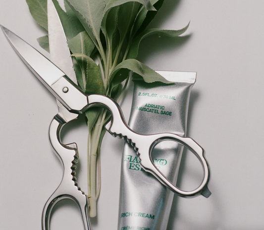 flamingo estate / rich cream - adriatic muscatel sage