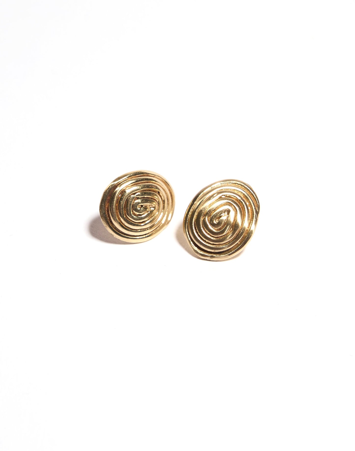 spira stud earrings