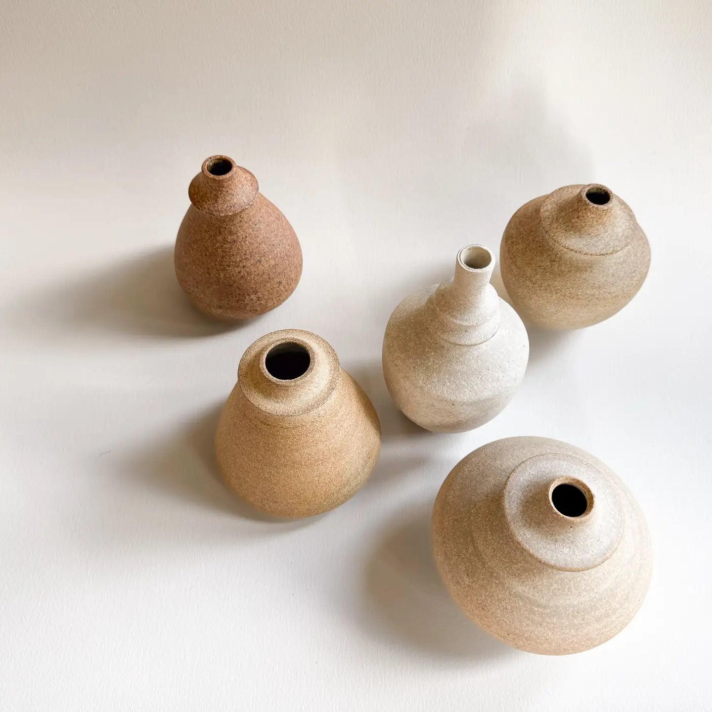 SOMBRA / sandstone bottleneck vase 025