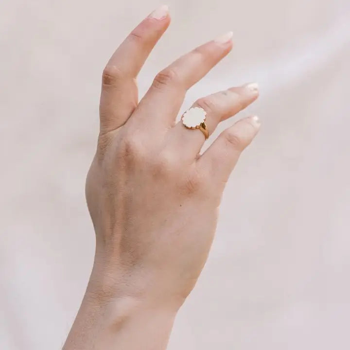 darling signet ring