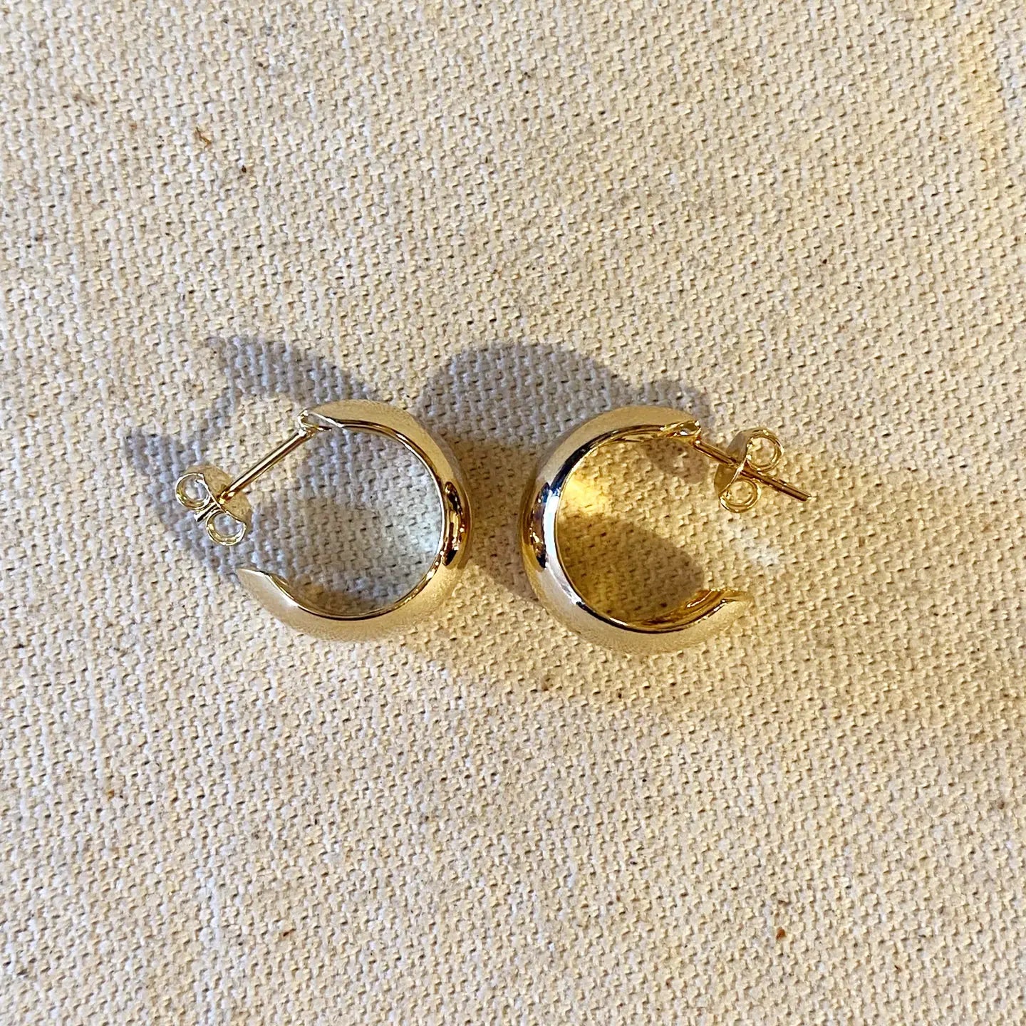 rounded wide post hoop earrings