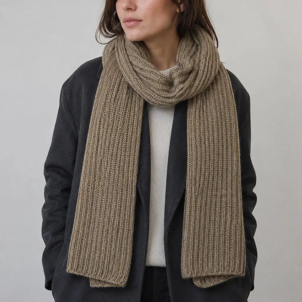 ribbed knit cashmere scarf - mocha