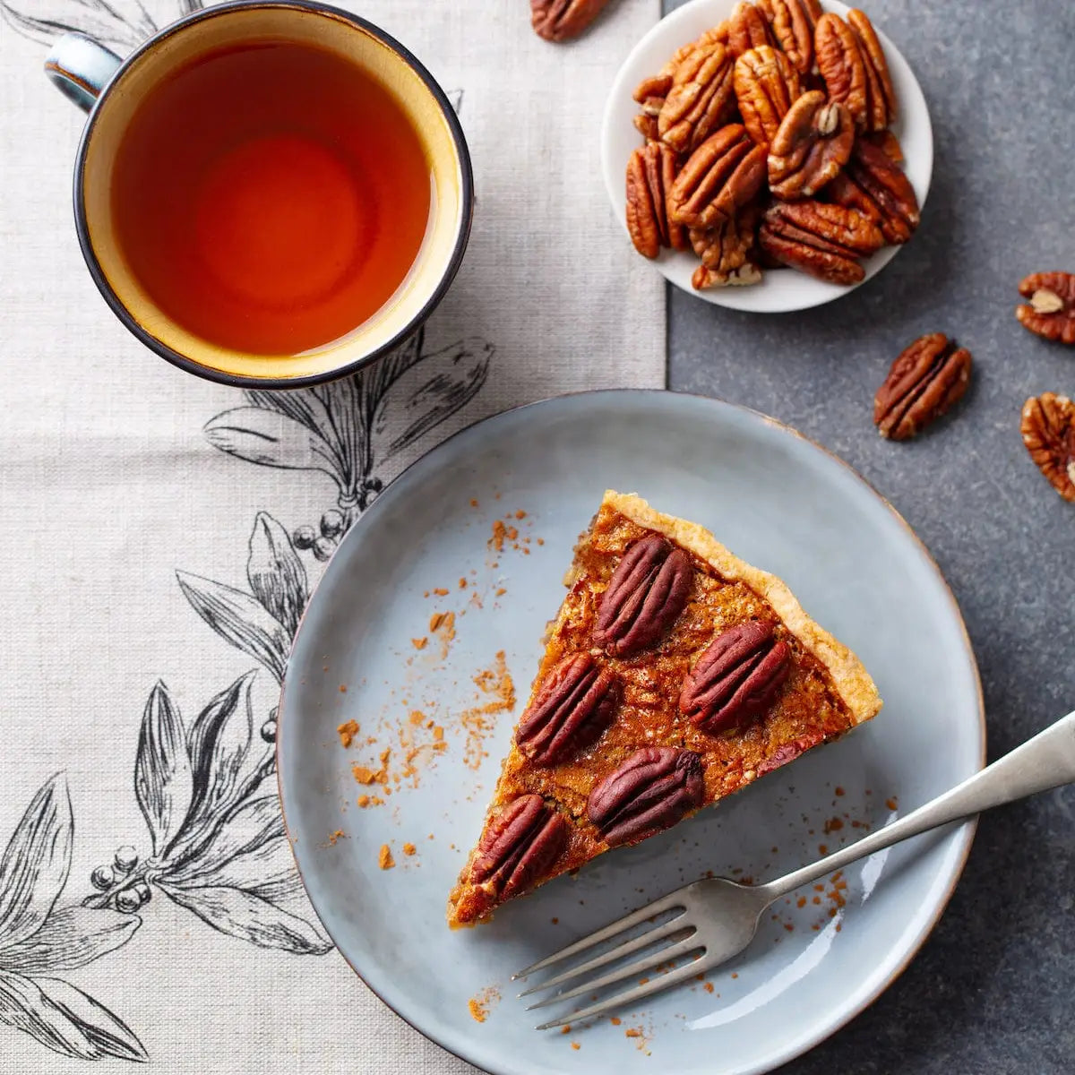 magic hour tea / pecan pie chai