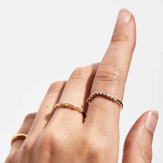 dot diamond curve ring band - natural diamond