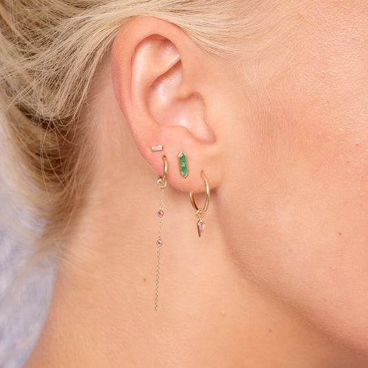 métier / mini claw-set baguette gemstone stud earring - single