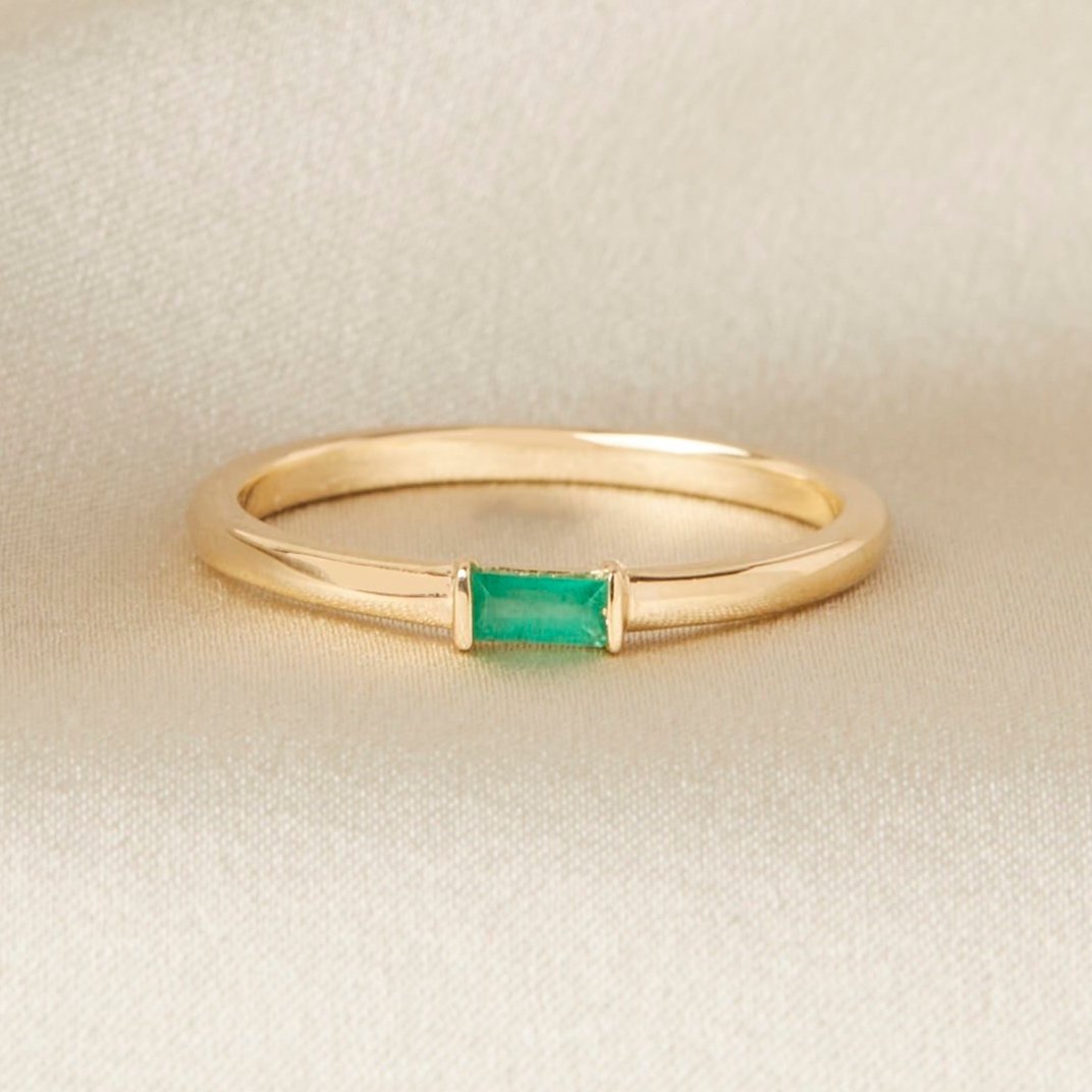 ogden ring - baguette emerald