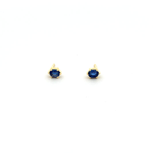oval claw-set stud earrings - kyanite