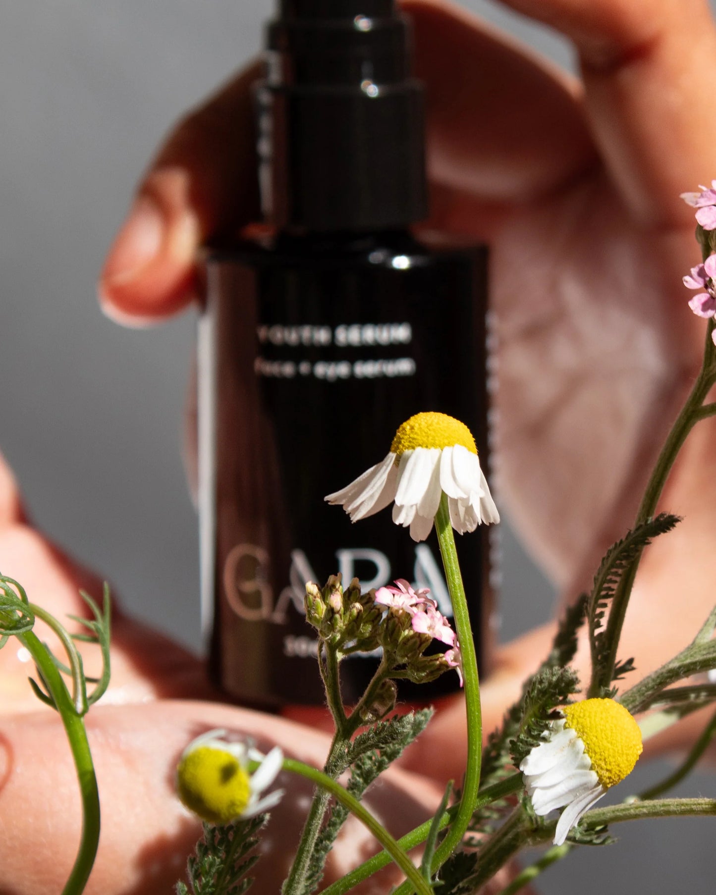 gara skincare / youth serum