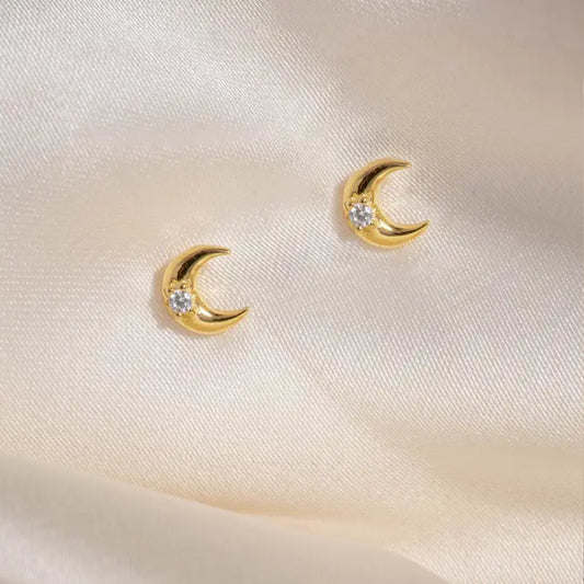 luna stud earrings
