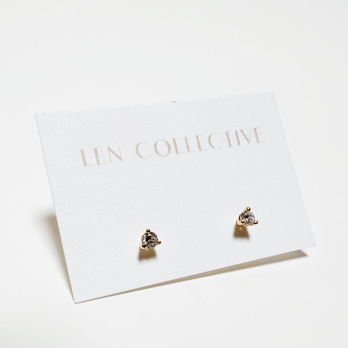 three-prong stone studs - cz