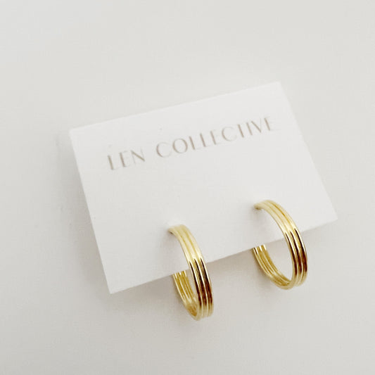 ribbed post hoop earrings - 18mm