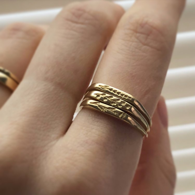 petite signet ring - lavender