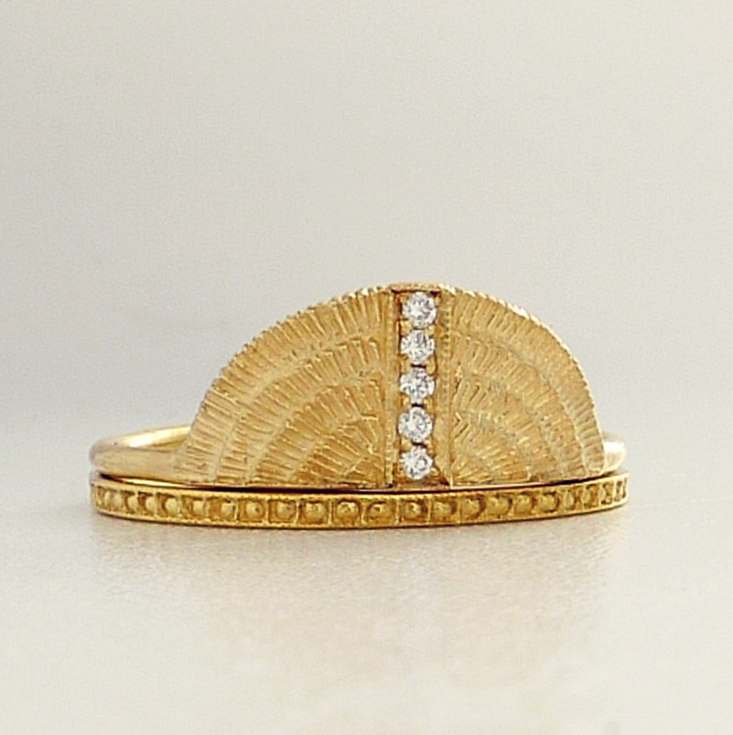 trova ring