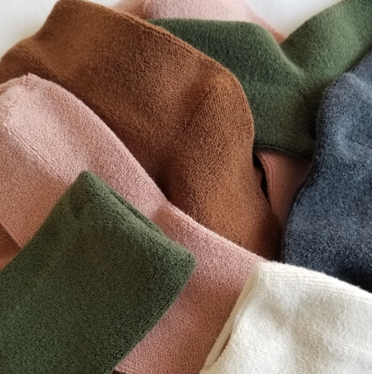 le bon shoppe / cloud socks