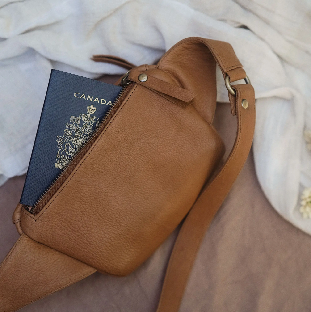 remy fanny pack - tan
