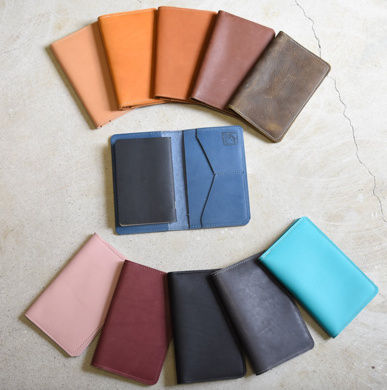 bubo handmade / leather passport holder