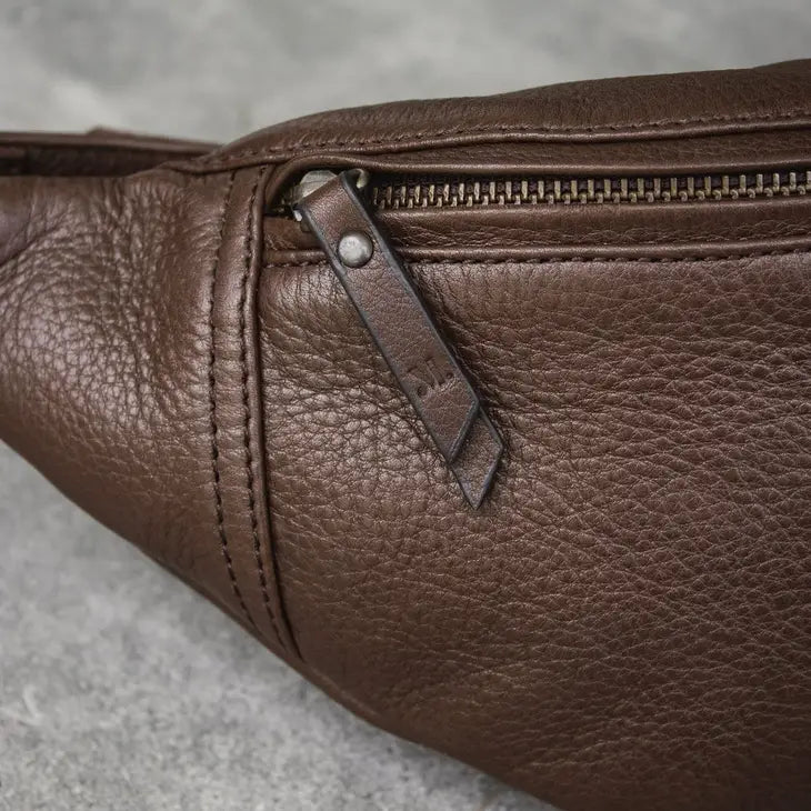 atlas fanny pack - espresso
