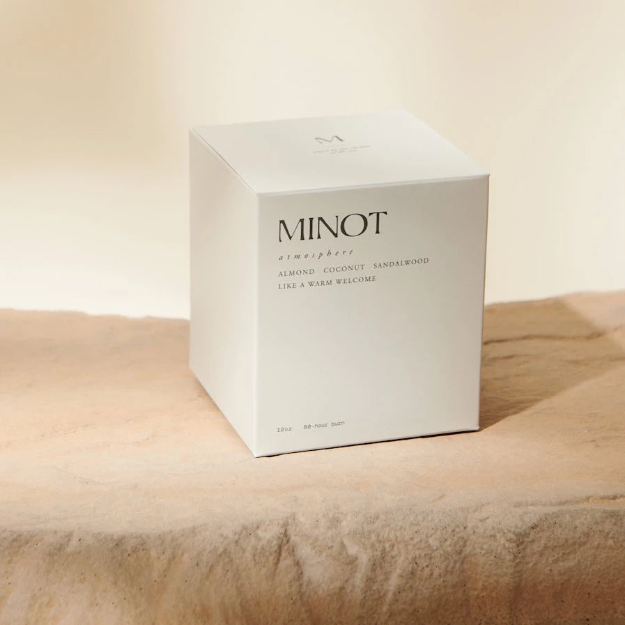 minot / candle - atmosphere